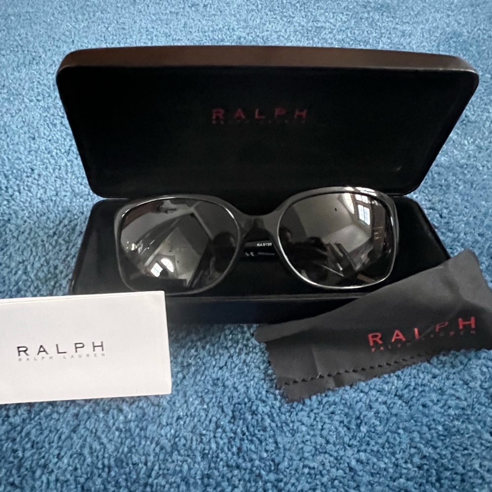 Women’s Ralph Lauren Sunglasses NEW WITH TAG (see first photo)